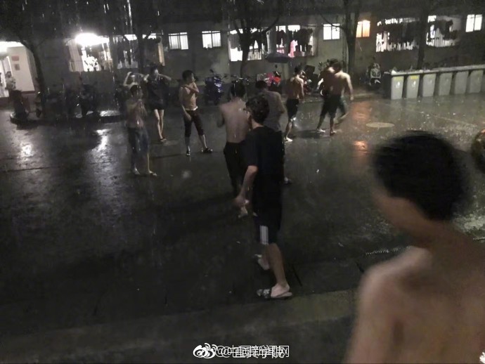 丹东有小胡同吗》失常,丹东小城